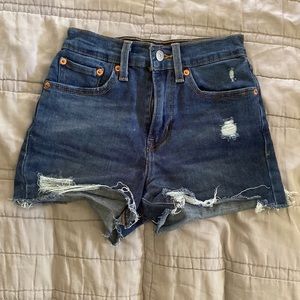 Levi’s cutoff shorts